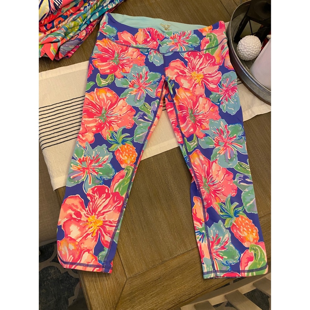 Lilly Pulitzer cropped Luxletic leggings XL
